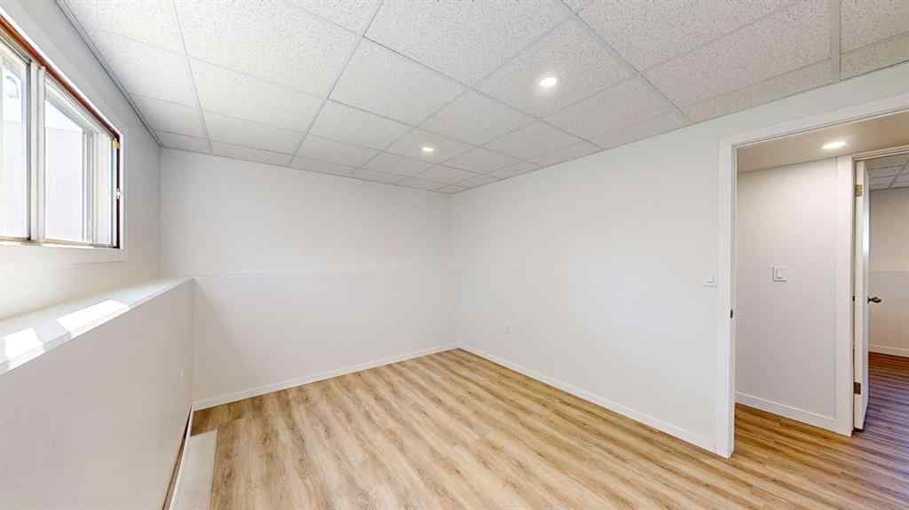 MLS® A2251893 - 976 Ross Glen Drive SE in Ross Glen Medicine Hat, Residential