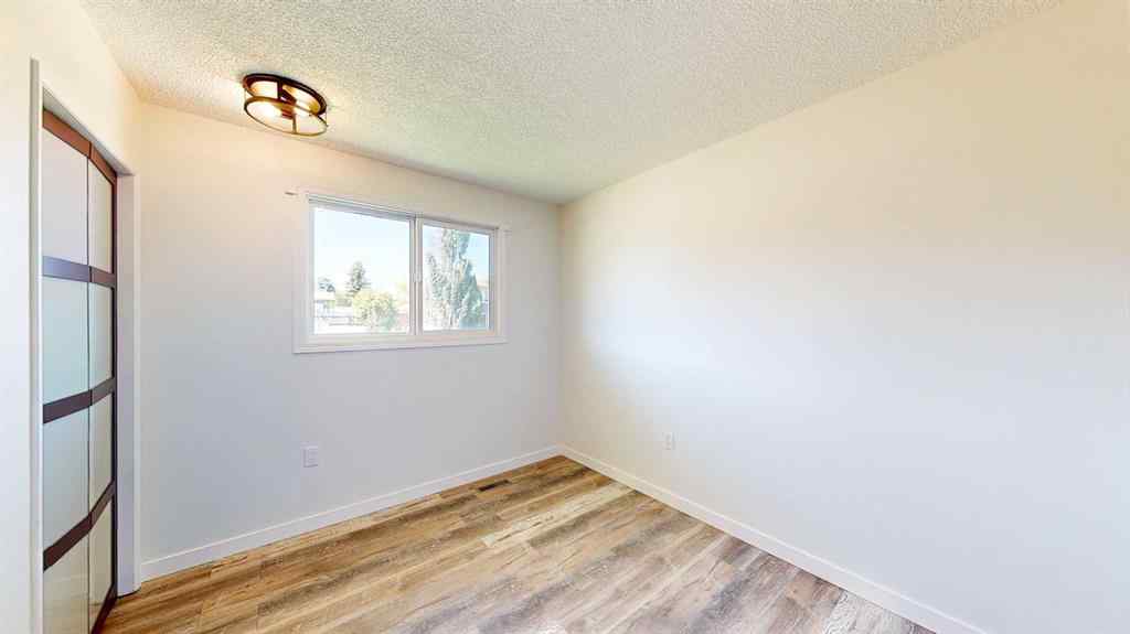 MLS® A2251893 - 976 Ross Glen Drive SE in Ross Glen Medicine Hat, Residential