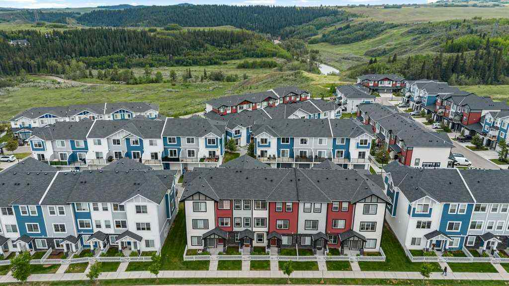 MLS® A2251896 - 2305 Jumping Pound Common  in Jumping Pound Ridge Cochrane, Residential