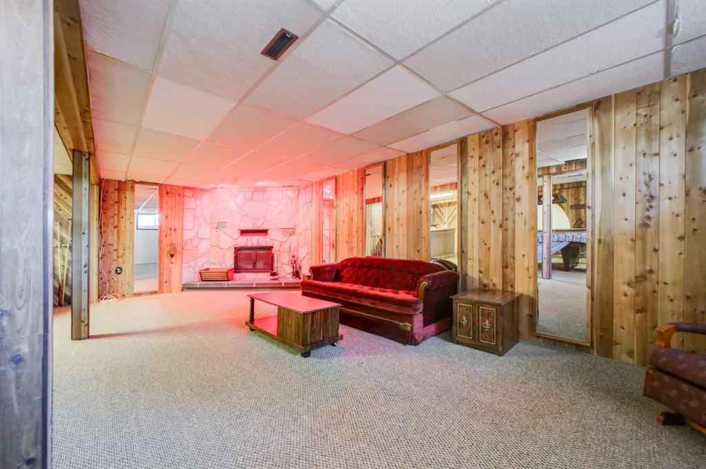 MLS® A2251898 - 901 230 Street  in NONE Hillcrest, Residential