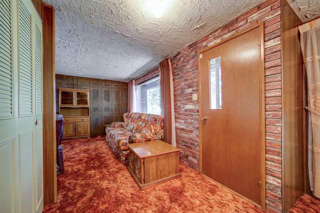 MLS® A2251898 - 901 230 Street  in NONE Hillcrest, Residential
