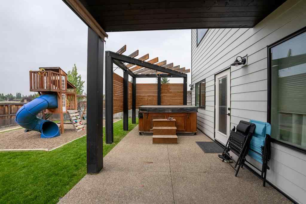 MLS® A2251899 - 421 Rivergrove Chase W in Riverstone Lethbridge, Residential