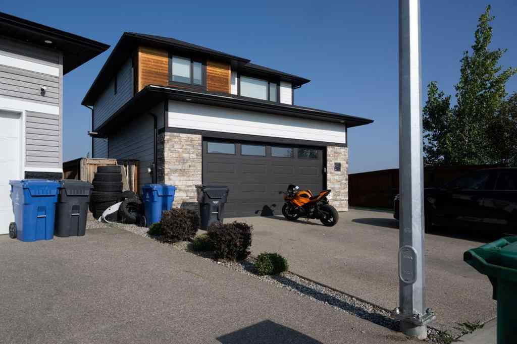 MLS® A2251899 - 421 Rivergrove Chase W in Riverstone Lethbridge, Residential