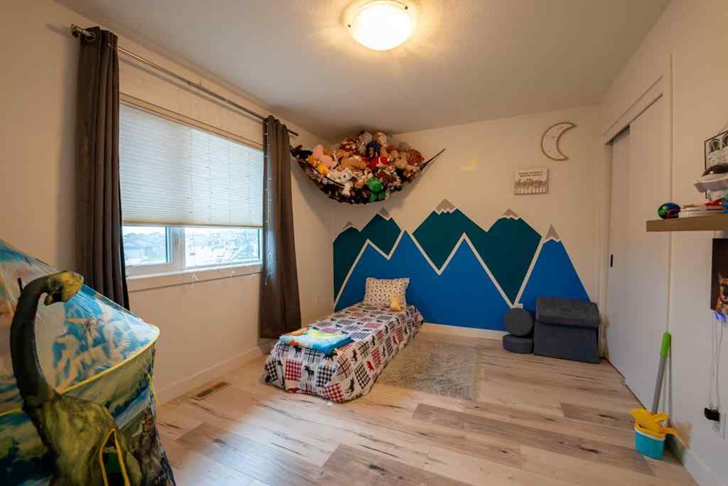 MLS® A2251899 - 421 Rivergrove Chase W in Riverstone Lethbridge, Residential