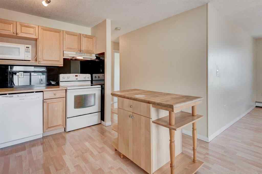 MLS® A2251901 - Unit #312 1528 11 Avenue SW in Sunalta Calgary, Residential