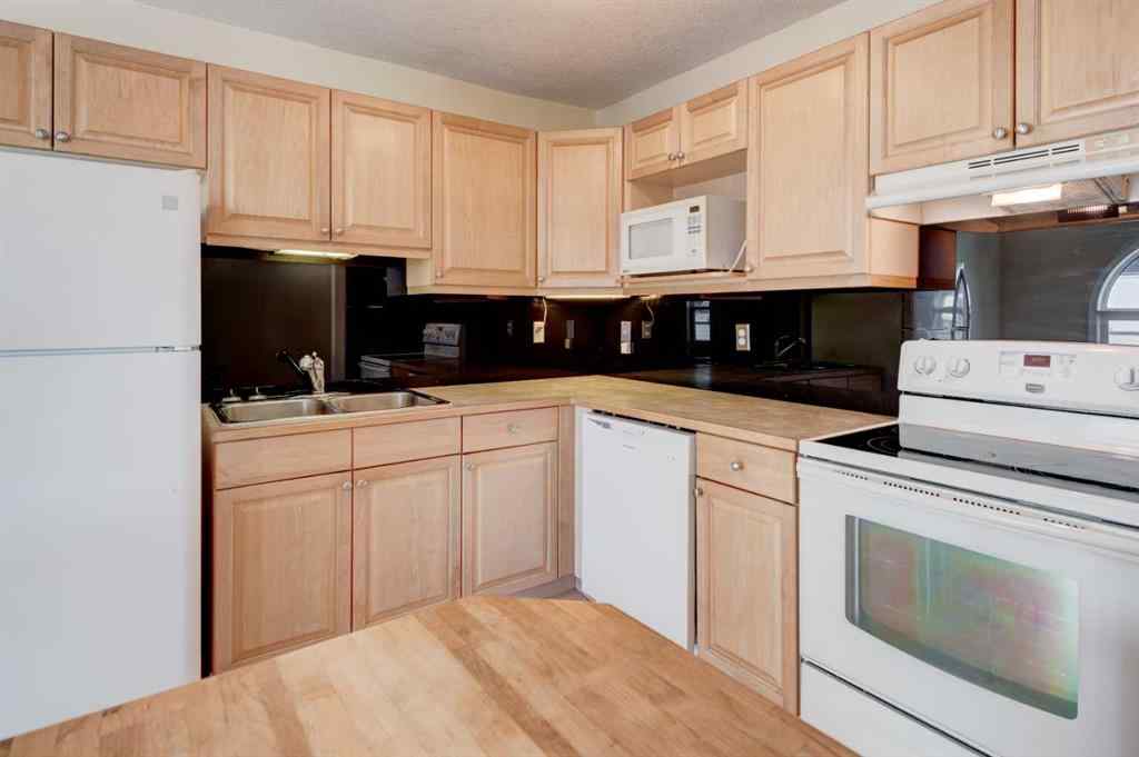 MLS® A2251901 - Unit #312 1528 11 Avenue SW in Sunalta Calgary, Residential