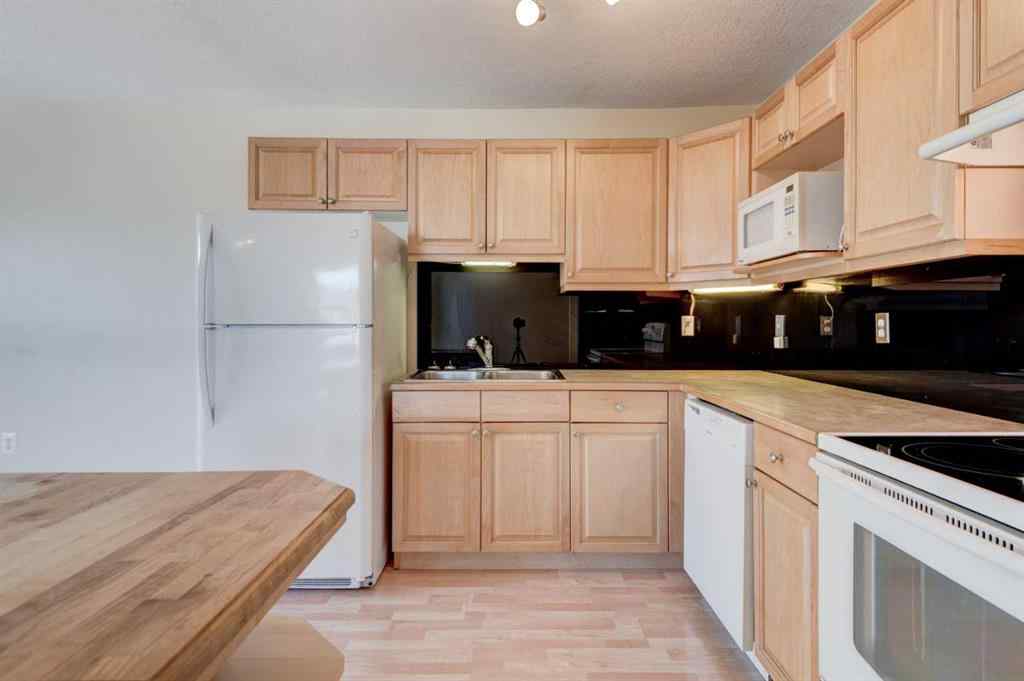 MLS® A2251901 - Unit #312 1528 11 Avenue SW in Sunalta Calgary, Residential