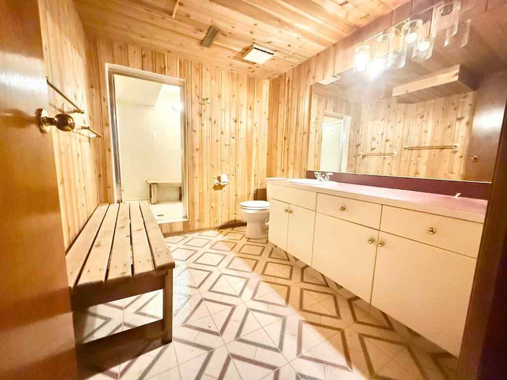 MLS® A2251905 - 15 Laurel Place W in West End Brooks, Residential