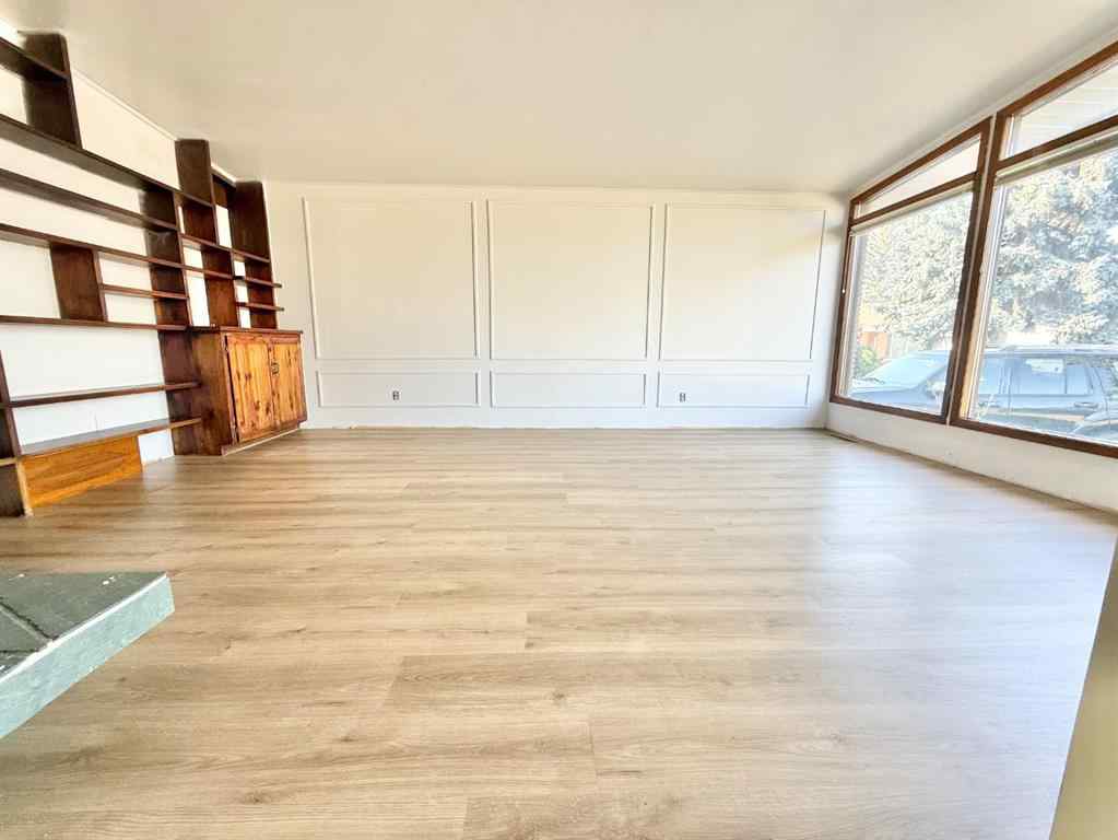 MLS® A2251905 - 15 Laurel Place W in West End Brooks, Residential