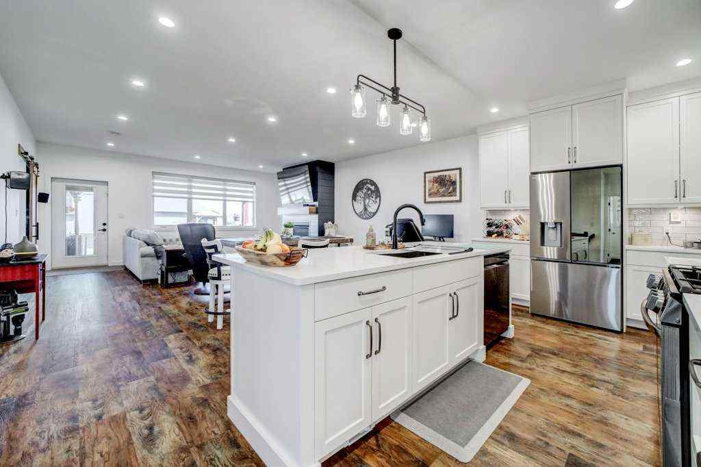 MLS® A2251906 - 1 Prairie Gold Place  in NONE Taber, Residential