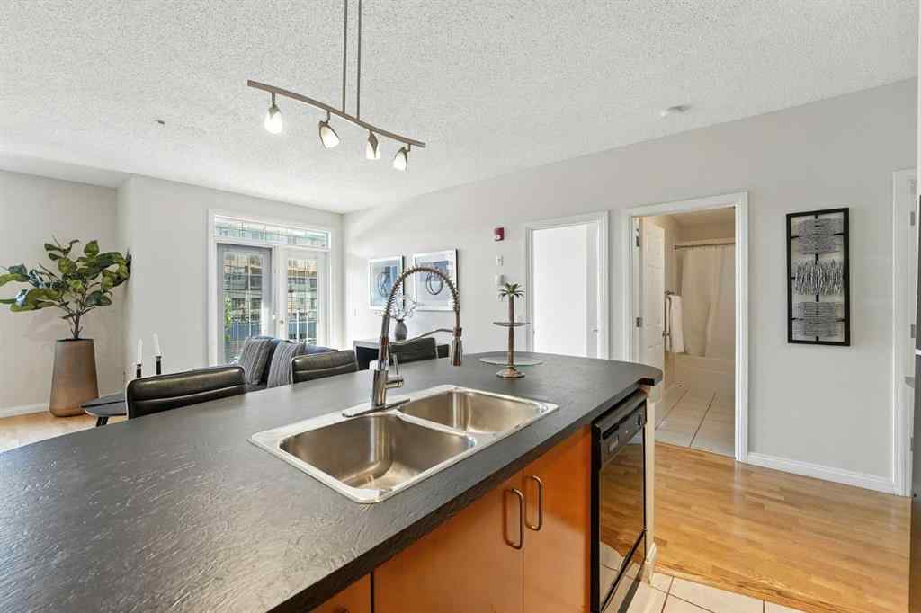 MLS® A2251907 - Unit #202 527 15 Avenue SW in Beltline Calgary, Residential