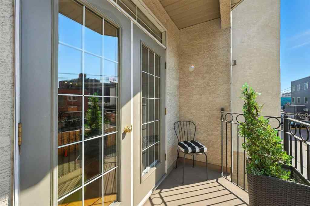 MLS® A2251907 - Unit #202 527 15 Avenue SW in Beltline Calgary, Residential