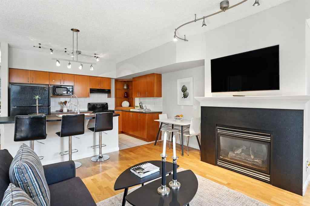 MLS® A2251907 - Unit #202 527 15 Avenue SW in Beltline Calgary, Residential
