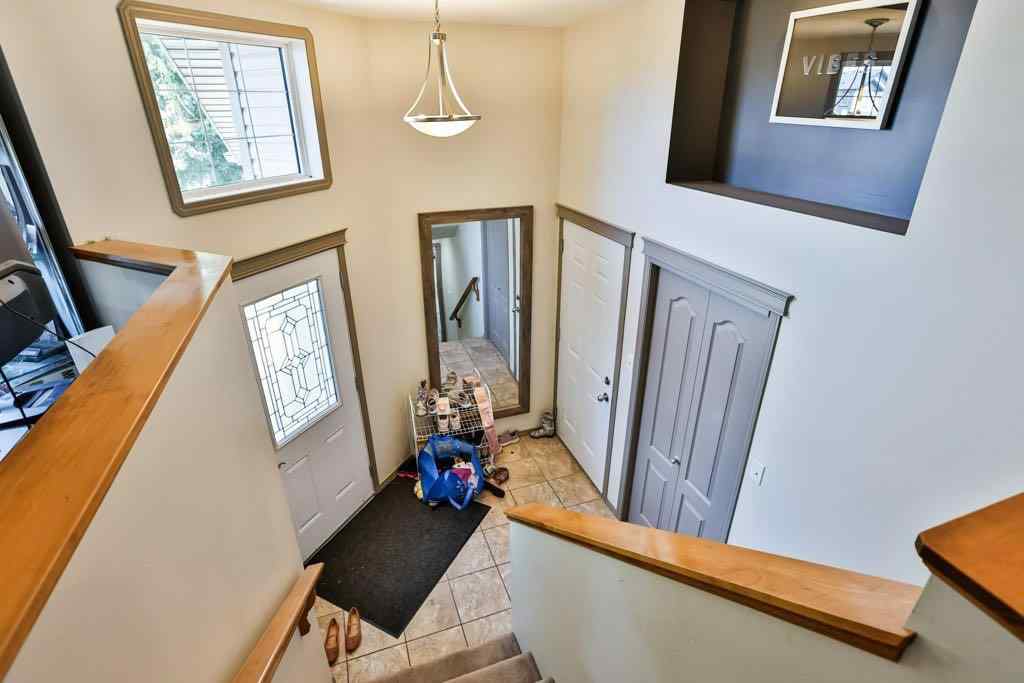 MLS® A2251911 - 368 Grizzly Crescent N in Uplands Lethbridge, Residential