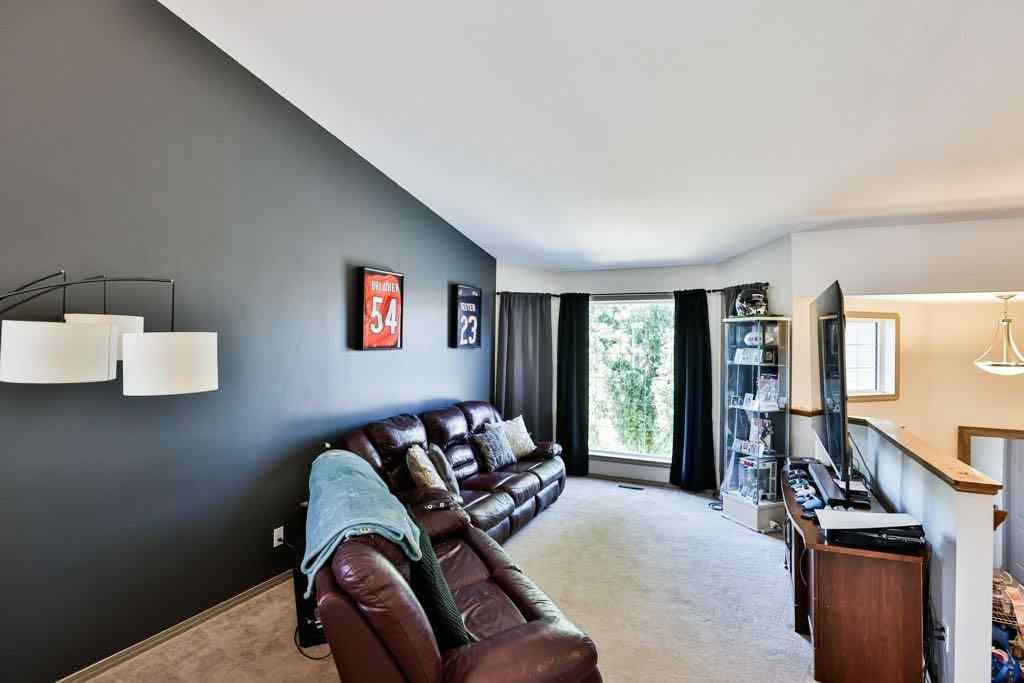 MLS® A2251911 - 368 Grizzly Crescent N in Uplands Lethbridge, Residential