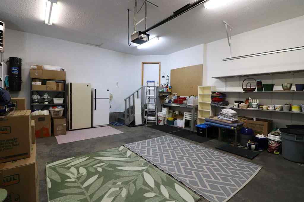 MLS® A2251914 - 376 20 Street NE in Northeast Crescent Heights Medicine Hat, Residential