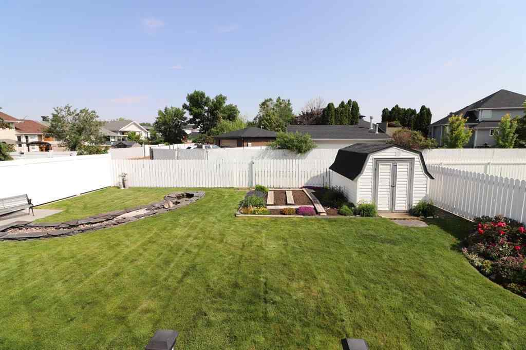 MLS® A2251914 - 376 20 Street NE in Northeast Crescent Heights Medicine Hat, Residential