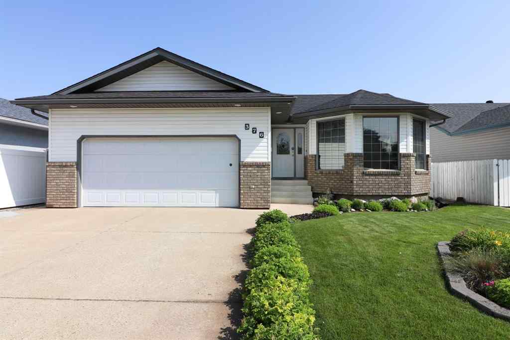 MLS® A2251914 - 376 20 Street NE in Northeast Crescent Heights Medicine Hat, Residential