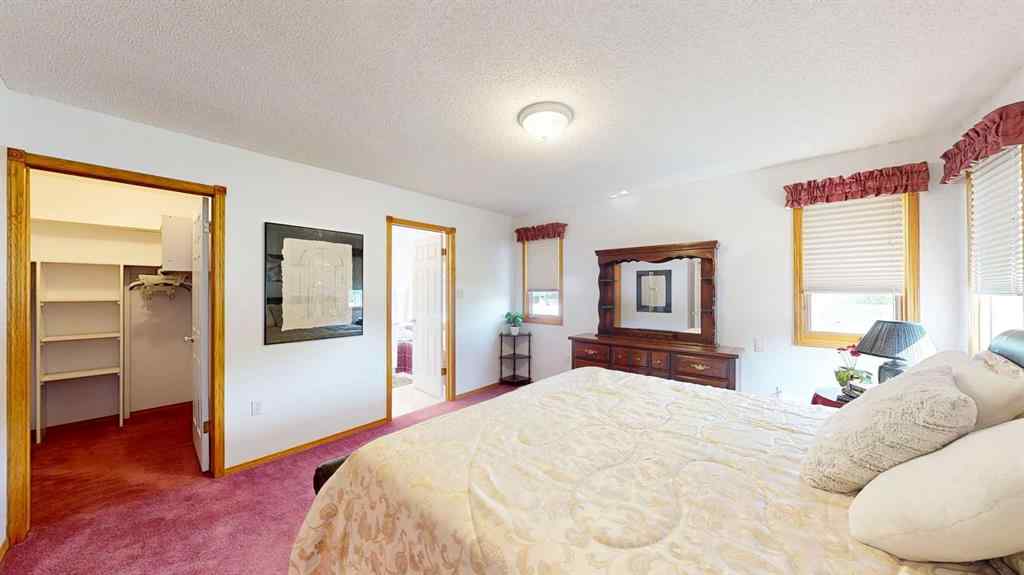 MLS® A2251914 - 376 20 Street NE in Northeast Crescent Heights Medicine Hat, Residential