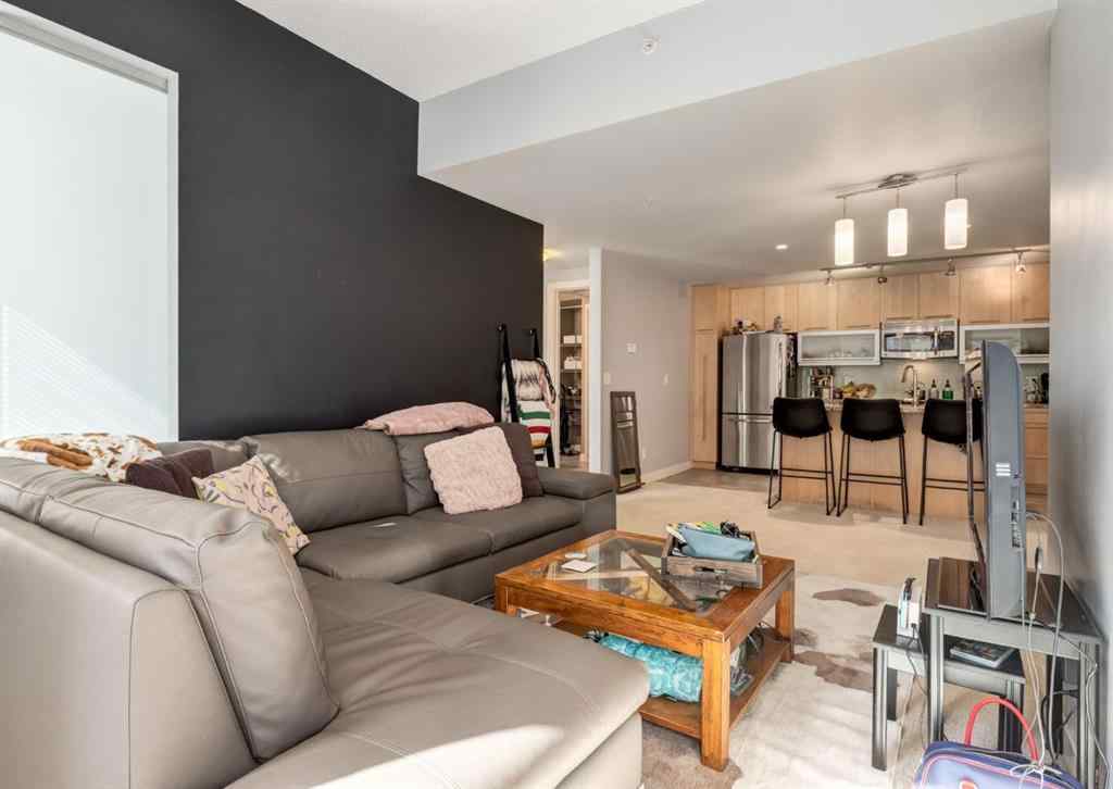 MLS® A2251926 - Unit #204 215 13 Avenue SW in Beltline Calgary, Residential