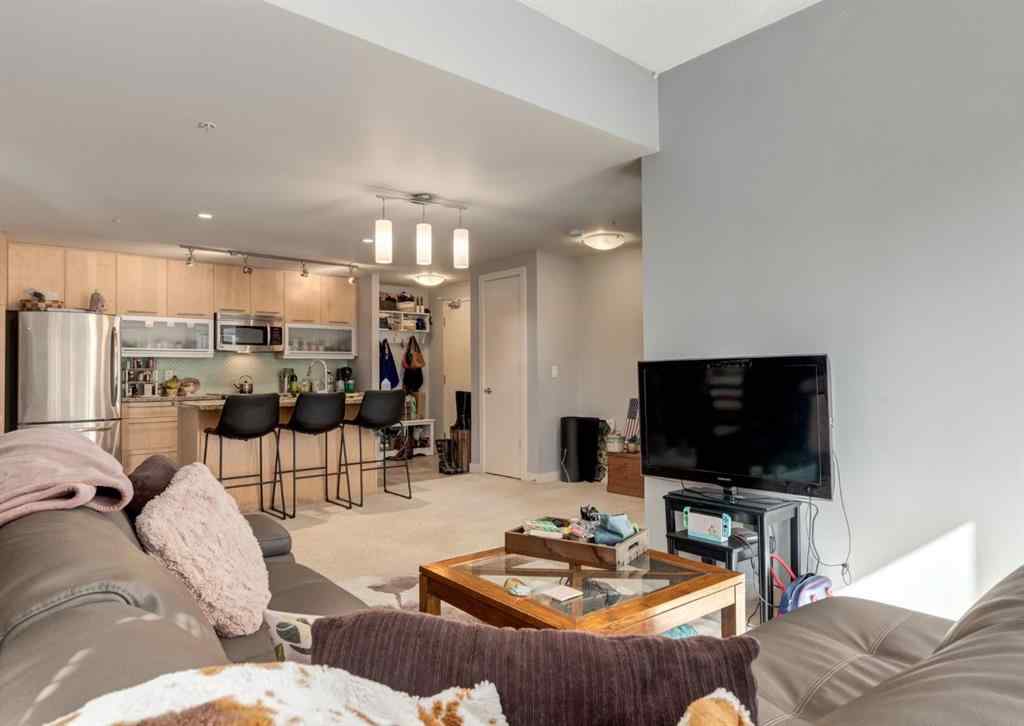 MLS® A2251926 - Unit #204 215 13 Avenue SW in Beltline Calgary, Residential