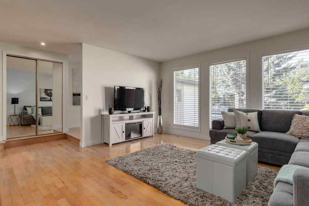 MLS® A2251935 - 48 Brabourne Rise SW in Braeside Calgary, Residential