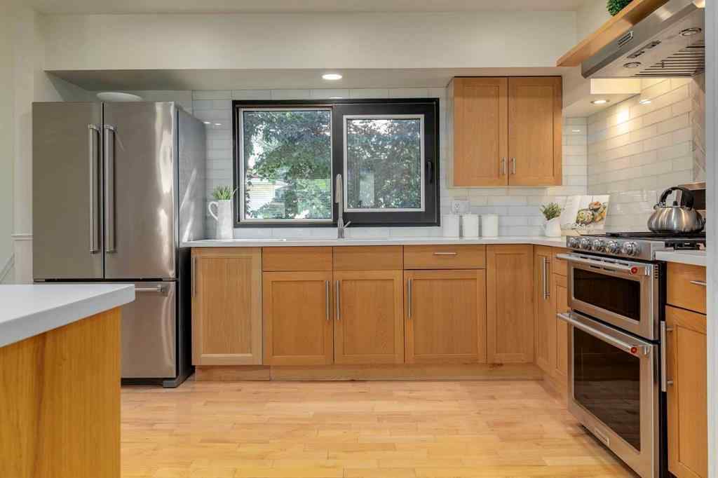 MLS® A2251935 - 48 Brabourne Rise SW in Braeside Calgary, Residential
