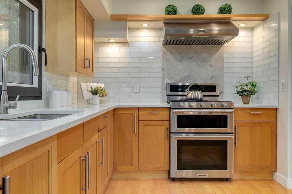 MLS® A2251935 - 48 Brabourne Rise SW in Braeside Calgary, Residential