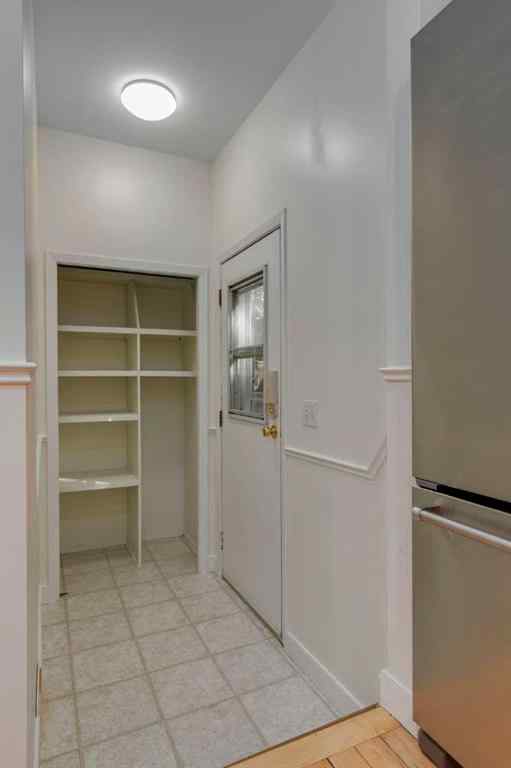 MLS® A2251935 - 48 Brabourne Rise SW in Braeside Calgary, Residential