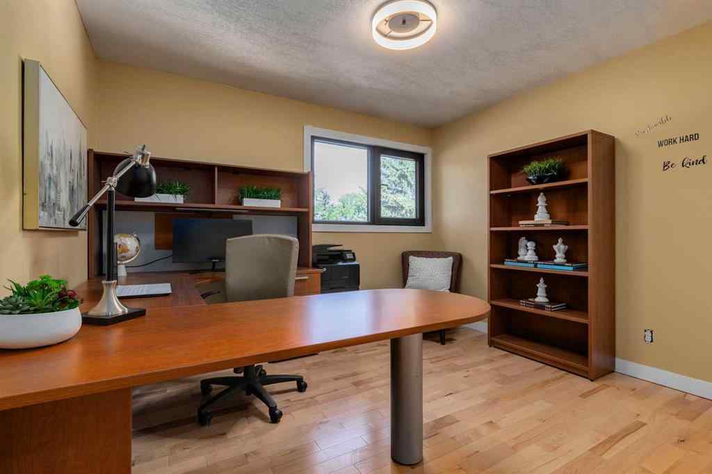 MLS® A2251935 - 48 Brabourne Rise SW in Braeside Calgary, Residential