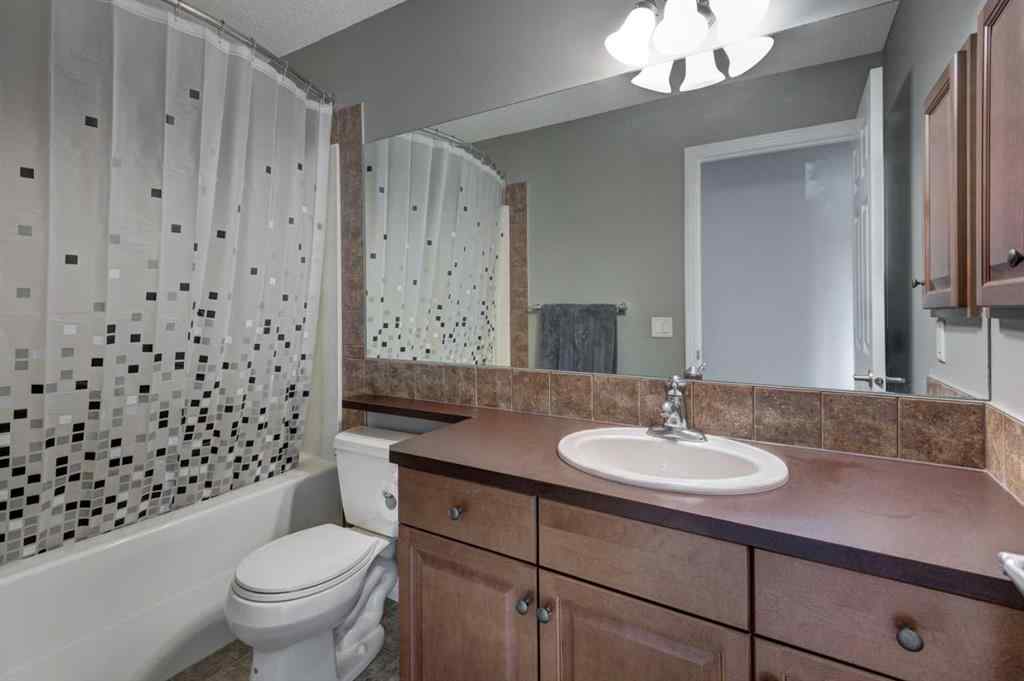 MLS® A2251939 - 395 Prestwick Close SE in McKenzie Towne Calgary, Residential