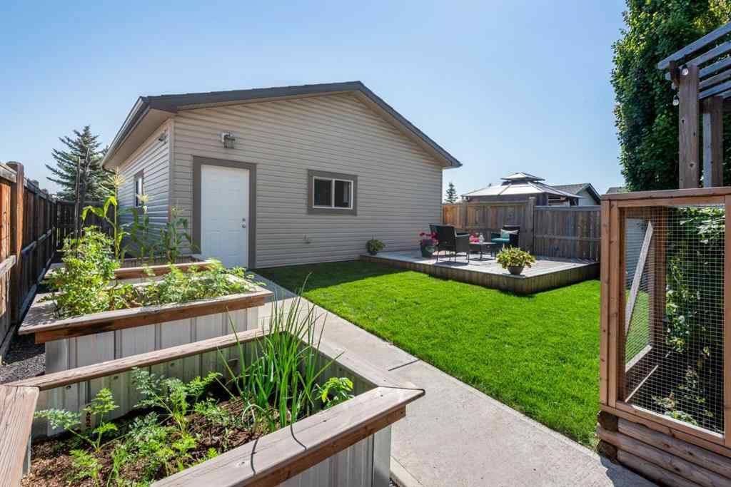 MLS® A2251939 - 395 Prestwick Close SE in McKenzie Towne Calgary, Residential