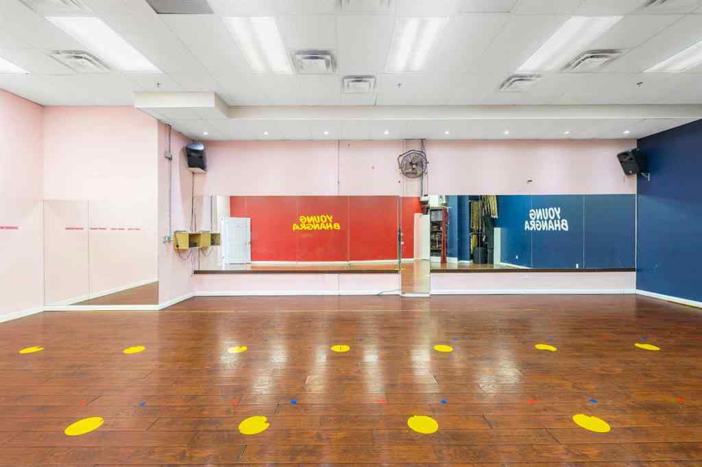 MLS® A2251950 - Unit #128 3670 63 Avenue NE in Westwinds Calgary, Commercial