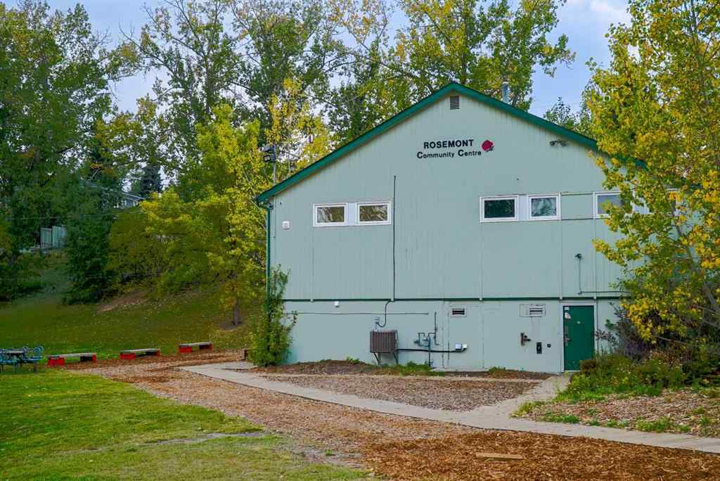 MLS® A2251951 - 417 22 Avenue NW in Mount Pleasant Calgary, Residential