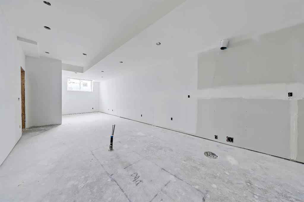 MLS® A2251951 - 417 22 Avenue NW in Mount Pleasant Calgary, Residential