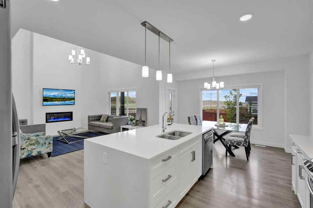 MLS® A2251954 - 508 Creekrun Lane SW in Cobblestone Creek Airdrie, Residential
