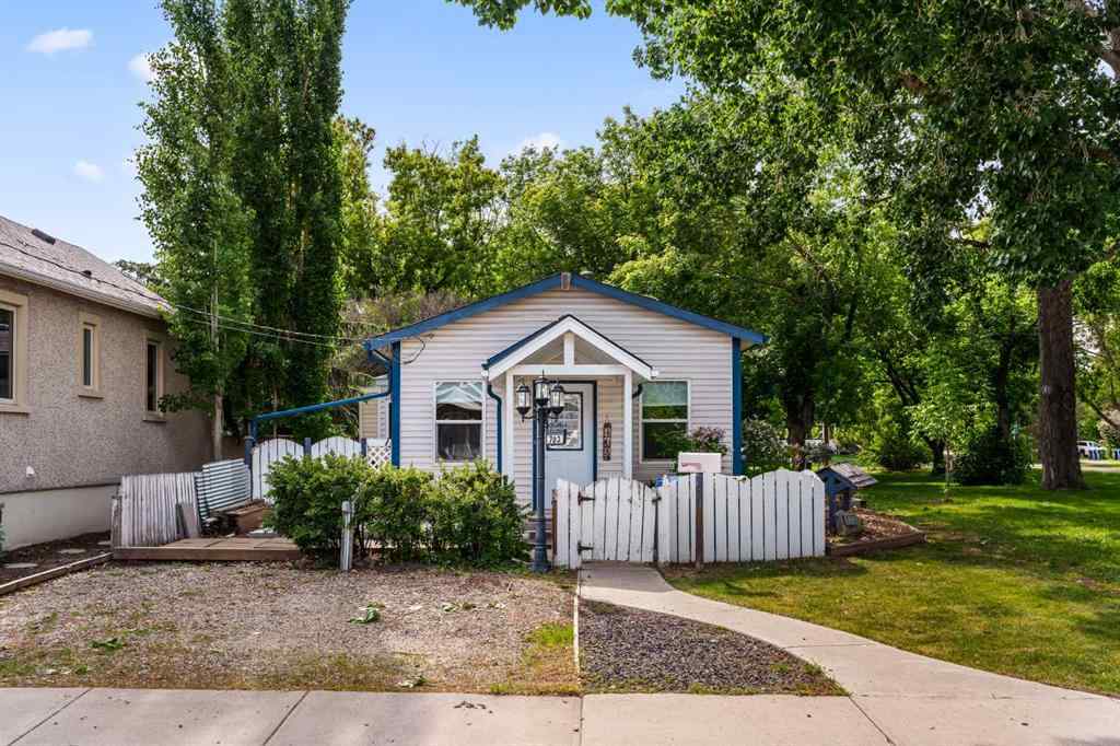 MLS® A2251959 - 703 14A Street SE in Inglewood Calgary, Residential