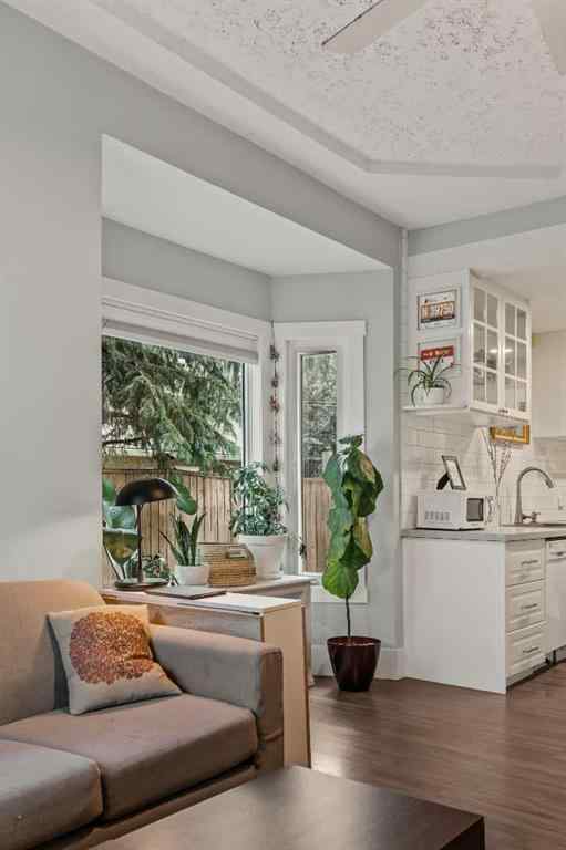 MLS® A2251959 - 703 14A Street SE in Inglewood Calgary, Residential
