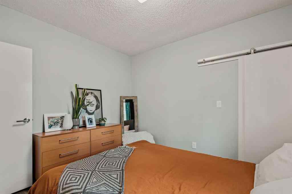 MLS® A2251959 - 703 14A Street SE in Inglewood Calgary, Residential