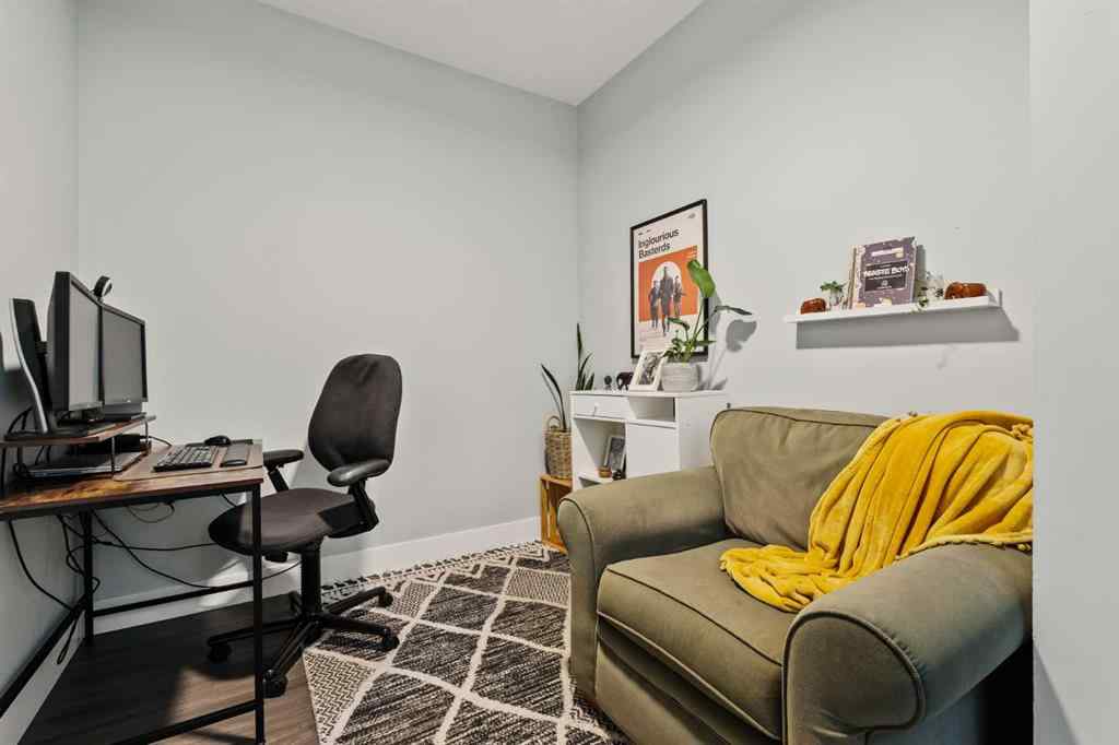 MLS® A2251959 - 703 14A Street SE in Inglewood Calgary, Residential
