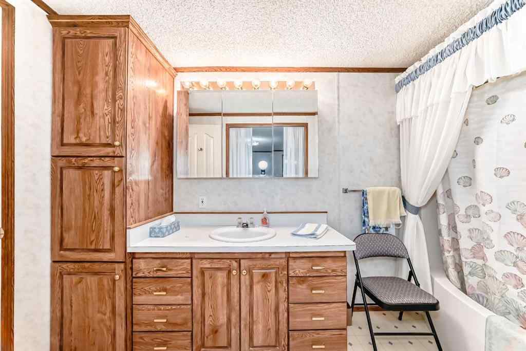 MLS® A2251962 - 131 Ranchwood Lane   in The Ranch_Strathmore Strathmore, Mobile