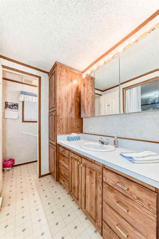 MLS® A2251962 - 131 Ranchwood Lane   in The Ranch_Strathmore Strathmore, Mobile