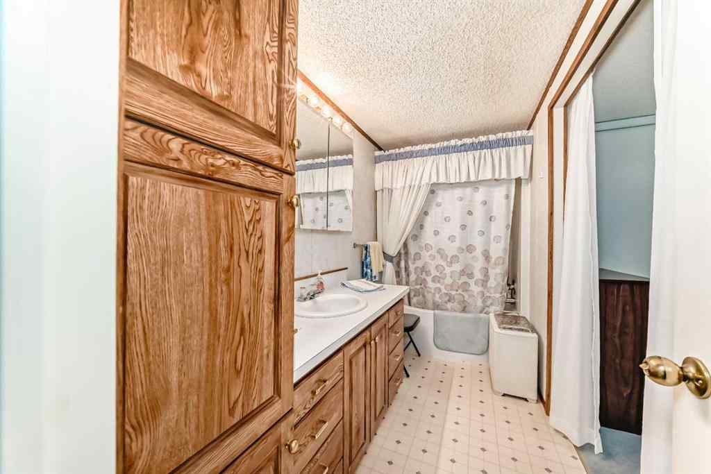 MLS® A2251962 - 131 Ranchwood Lane   in The Ranch_Strathmore Strathmore, Mobile