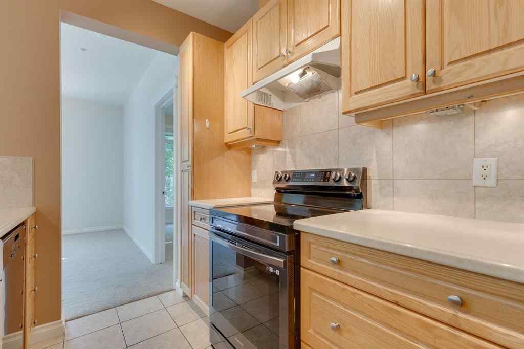 MLS® A2251970 - Unit #304 10 Hemlock Crescent SW in Spruce Cliff Calgary, Residential