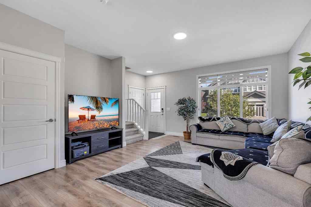 MLS® A2251975 - 41 Sunrise Heights  in Sunset Ridge Cochrane, Residential