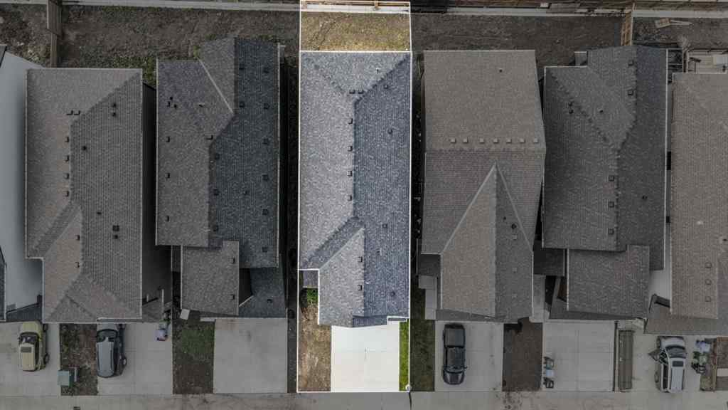 MLS® A2251979 - 35 Versant View SW in Alpine Park Calgary, Residential
