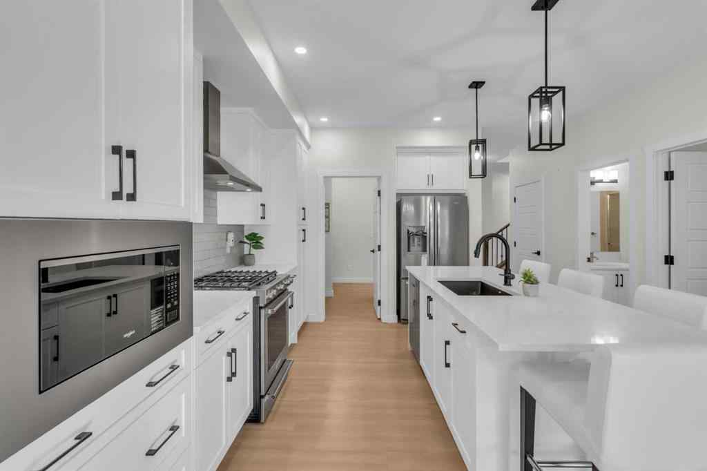 MLS® A2251979 - 35 Versant View SW in Alpine Park Calgary, Residential