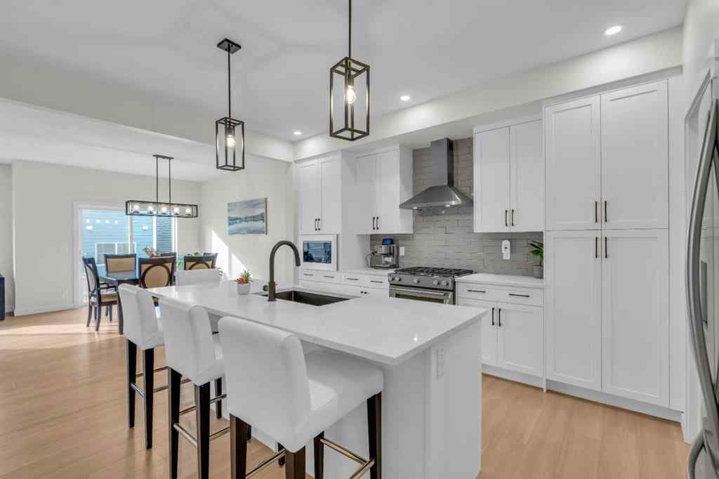 MLS® A2251979 - 35 Versant View SW in Alpine Park Calgary, Residential