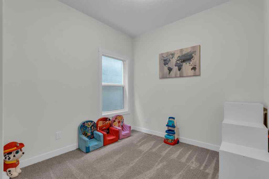 MLS® A2251979 - 35 Versant View SW in Alpine Park Calgary, Residential