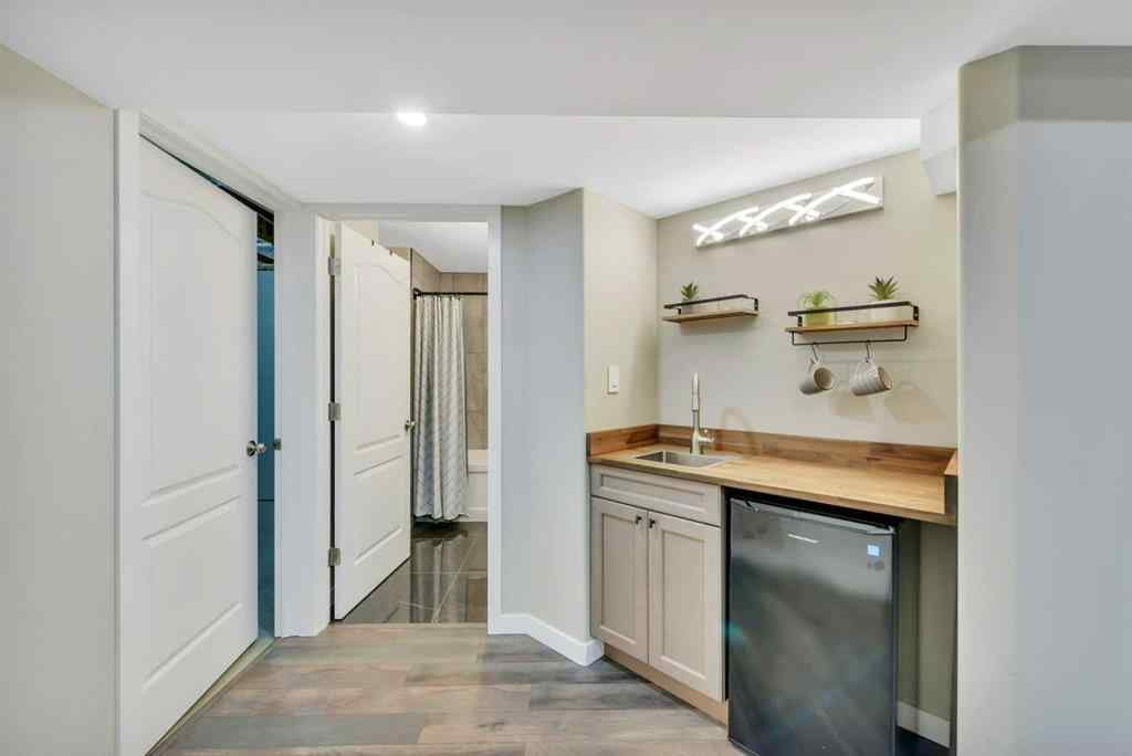 MLS® A2251982 - 166 Asmundsen Avenue  in Anders South Red Deer, Residential